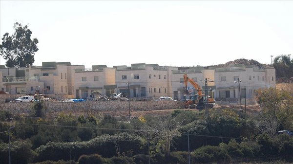 İsrail Batı Şeria'da yeni Yahudi yerleşimi inşa ediyor