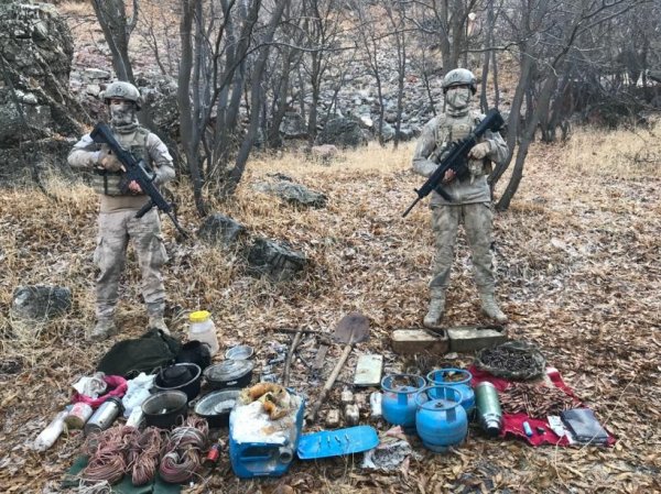 Van'da PKK'ya ait mühimmatlar ele geçirildi