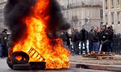 Fransa’da protestolara yeni bir grup katıldı: Mavi Tulumlular